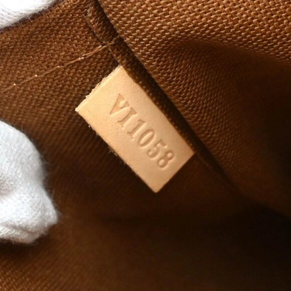 Louis Vuitton Monogram Batignolles Tote Handbag M51156 VI1058 XX92168 - Picture 8 of 9